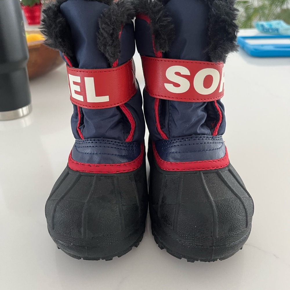 Sorel Commander Snow Boot - Toddler size 9